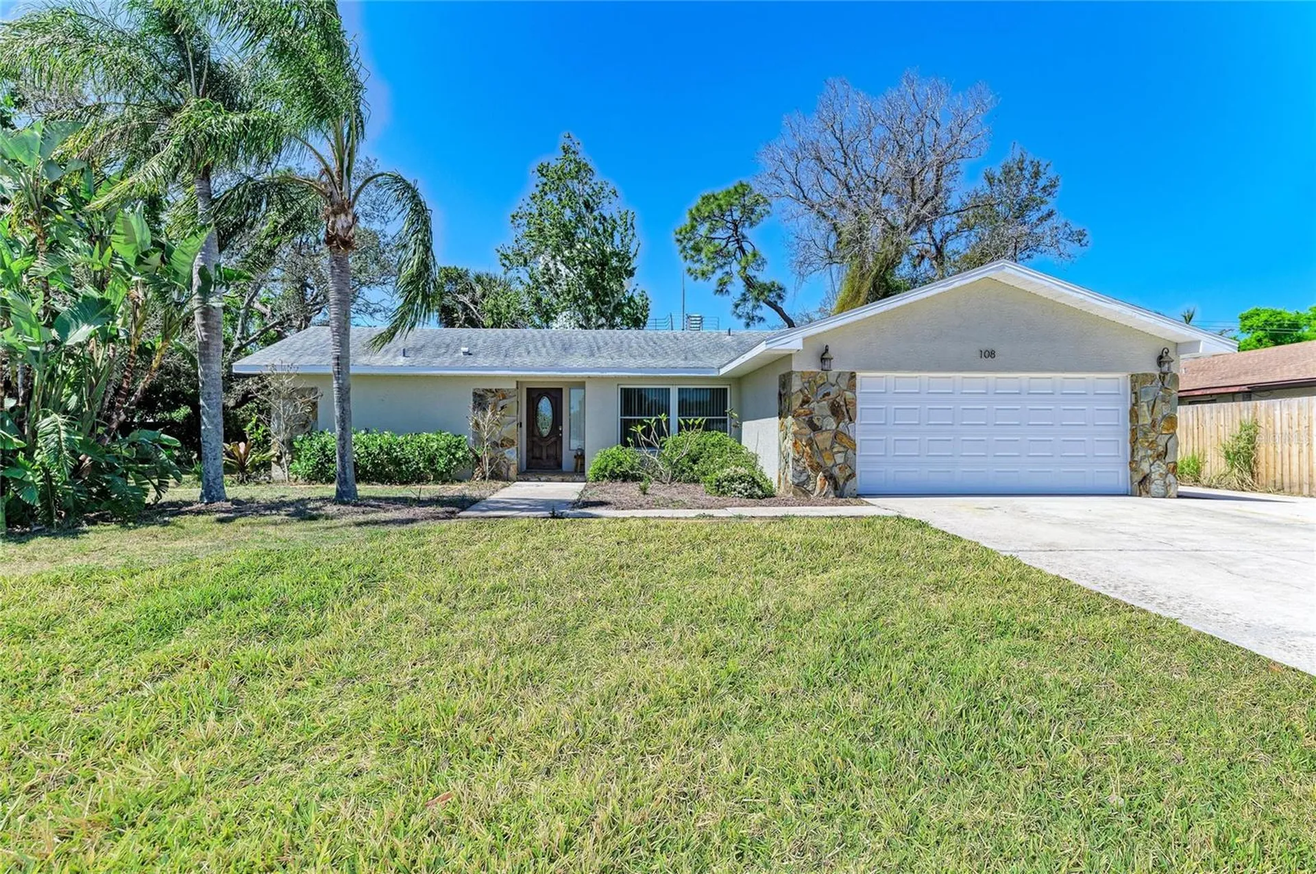108 70th Street NW Bradenton FL 34209