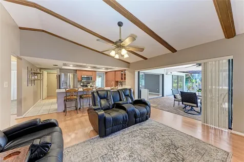108 70th Street NW Bradenton FL 34209