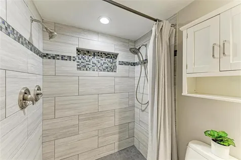 108 70th Street NW Bradenton FL 34209