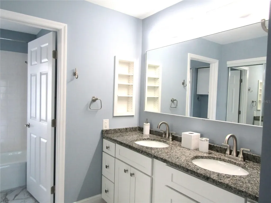 2405 Crispin Court Sarasota FL 34235