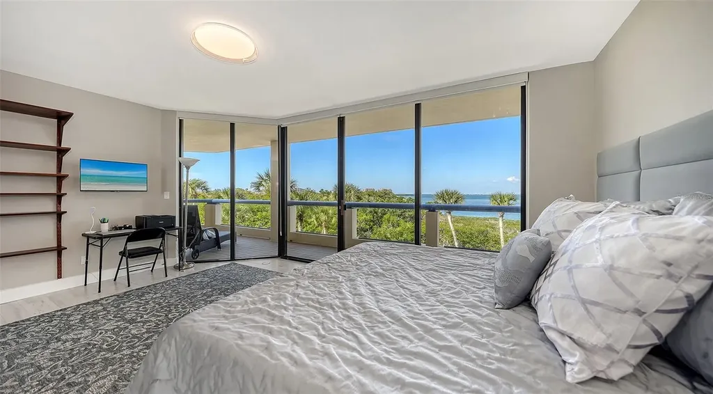 2120 Harbourside Drive Longboat Key FL 34228