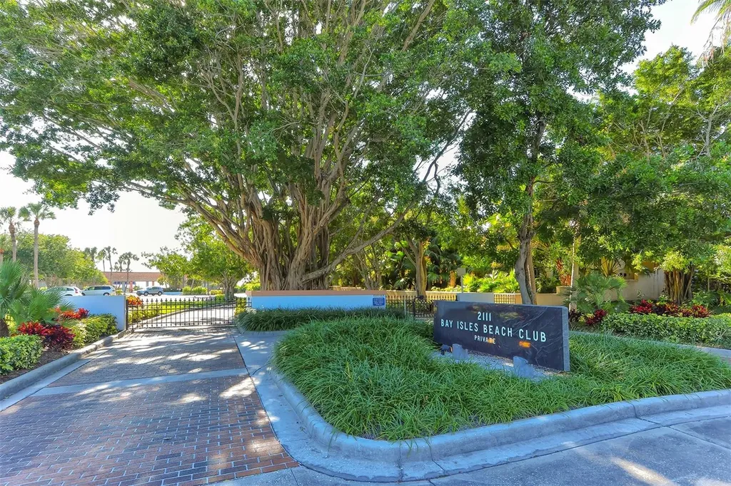 2120 Harbourside Drive Longboat Key FL 34228