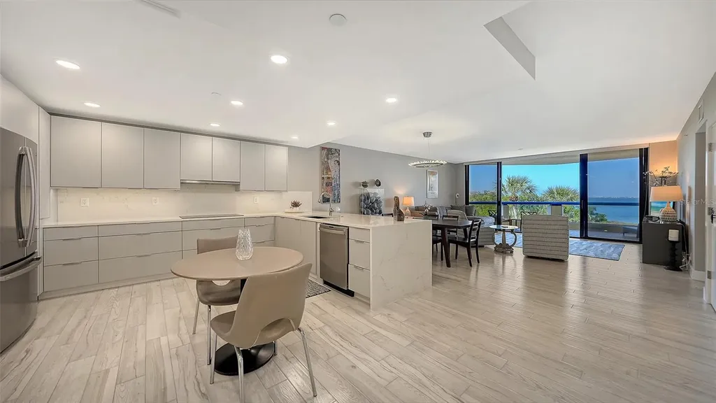 2120 Harbourside Drive Longboat Key FL 34228