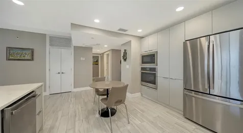 2120 Harbourside Drive Longboat Key FL 34228