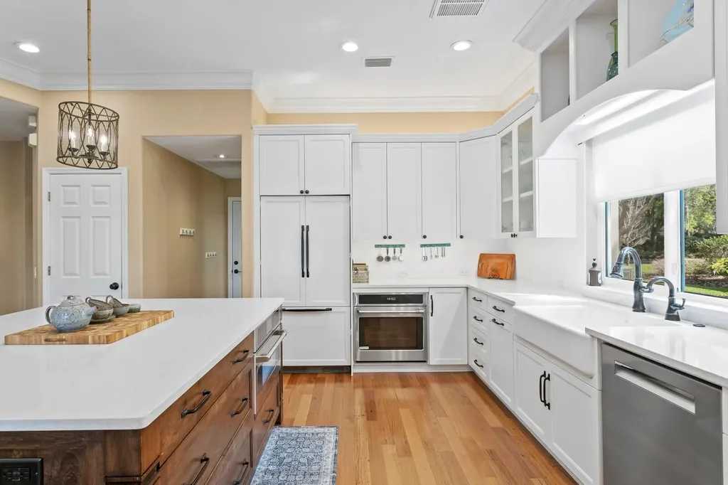 18008 Pinnacle Court Tampa FL 33647