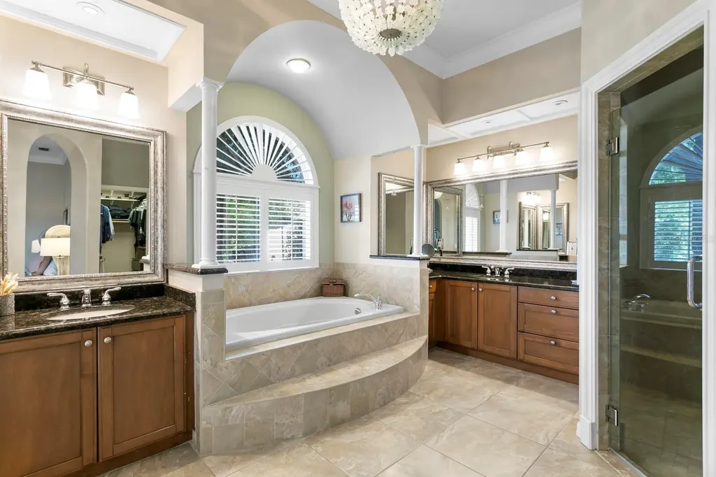 18008 Pinnacle Court Tampa FL 33647