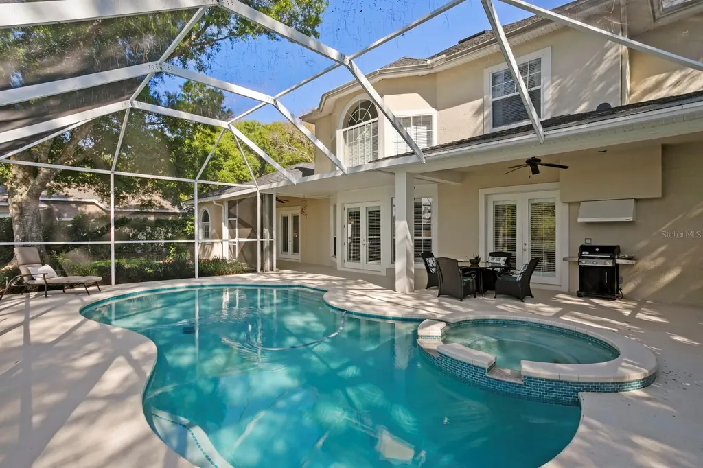 18008 Pinnacle Court Tampa FL 33647