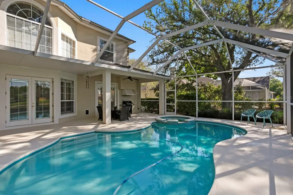 18008 Pinnacle Court Tampa FL 33647