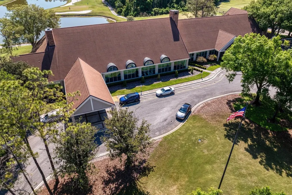 18008 Pinnacle Court Tampa FL 33647