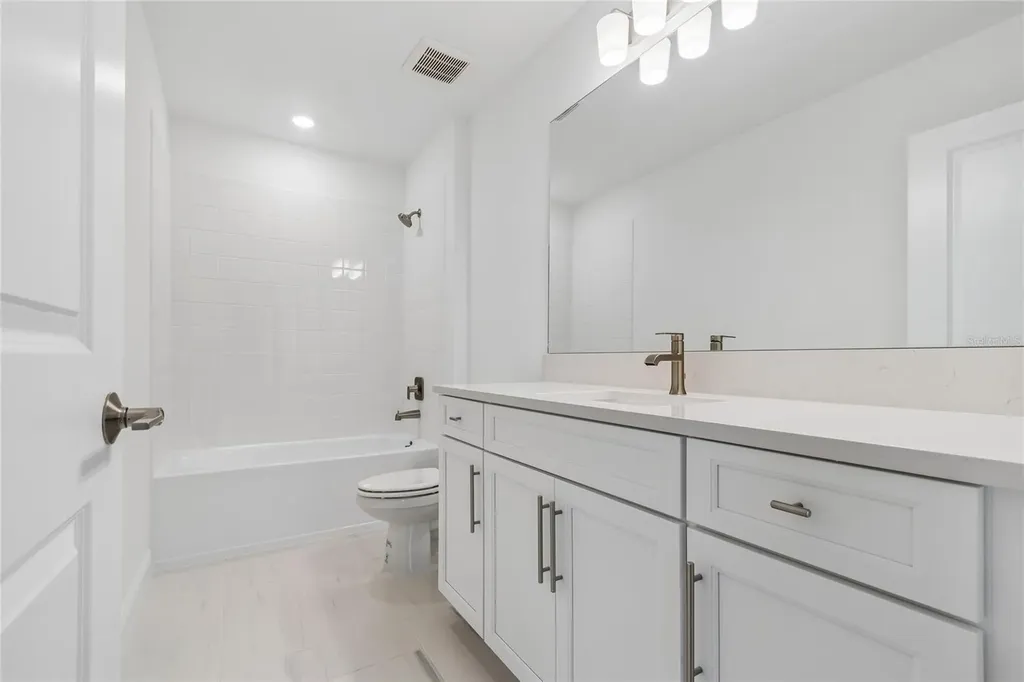 8115 Seaflower Parkway Bradenton FL 34210