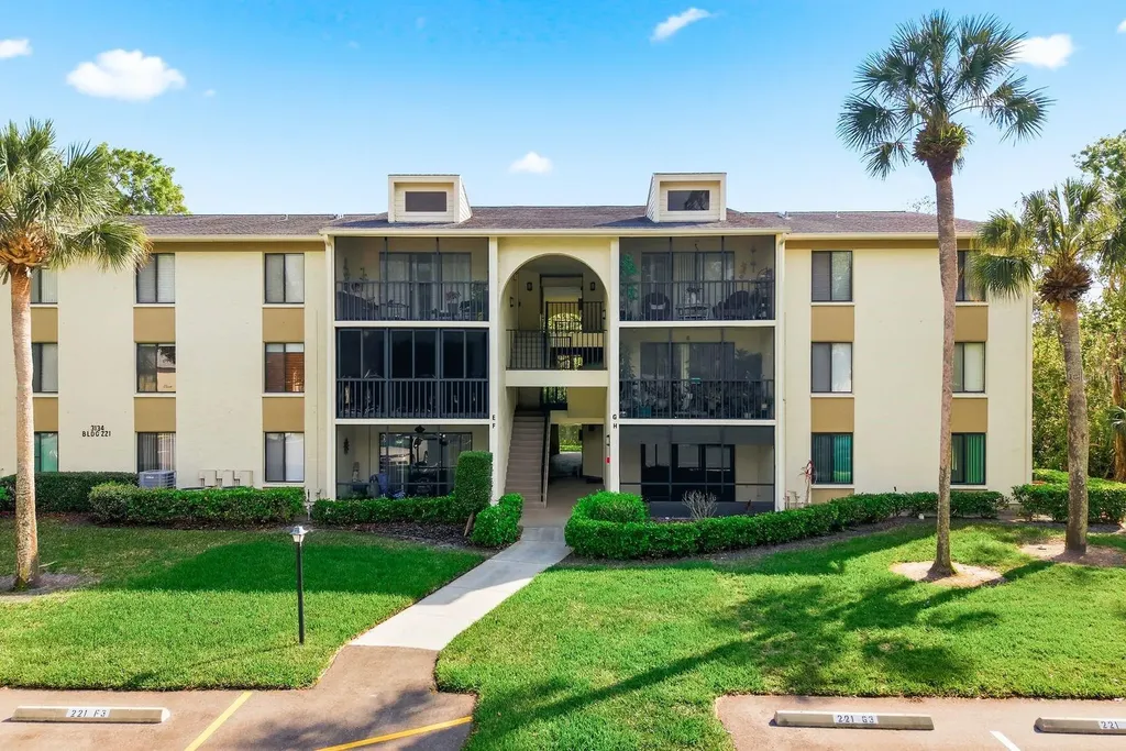 3134 Lake Pine Way Tarpon Springs FL 34688