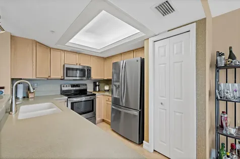 8472 Ridgewood Avenue Cape Canaveral FL 32920
