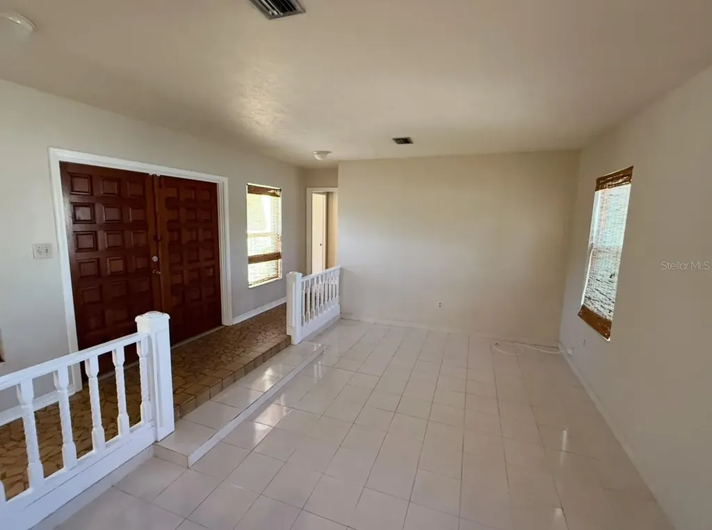 914 Homewood Drive Brandon FL 33511