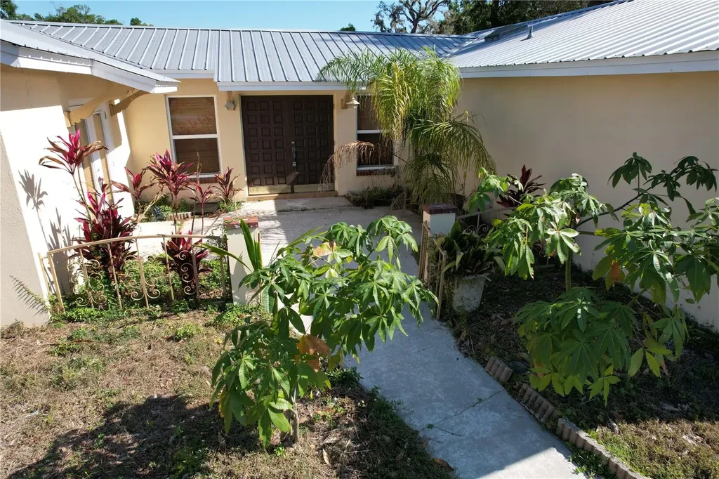 914 Homewood Drive Brandon FL 33511