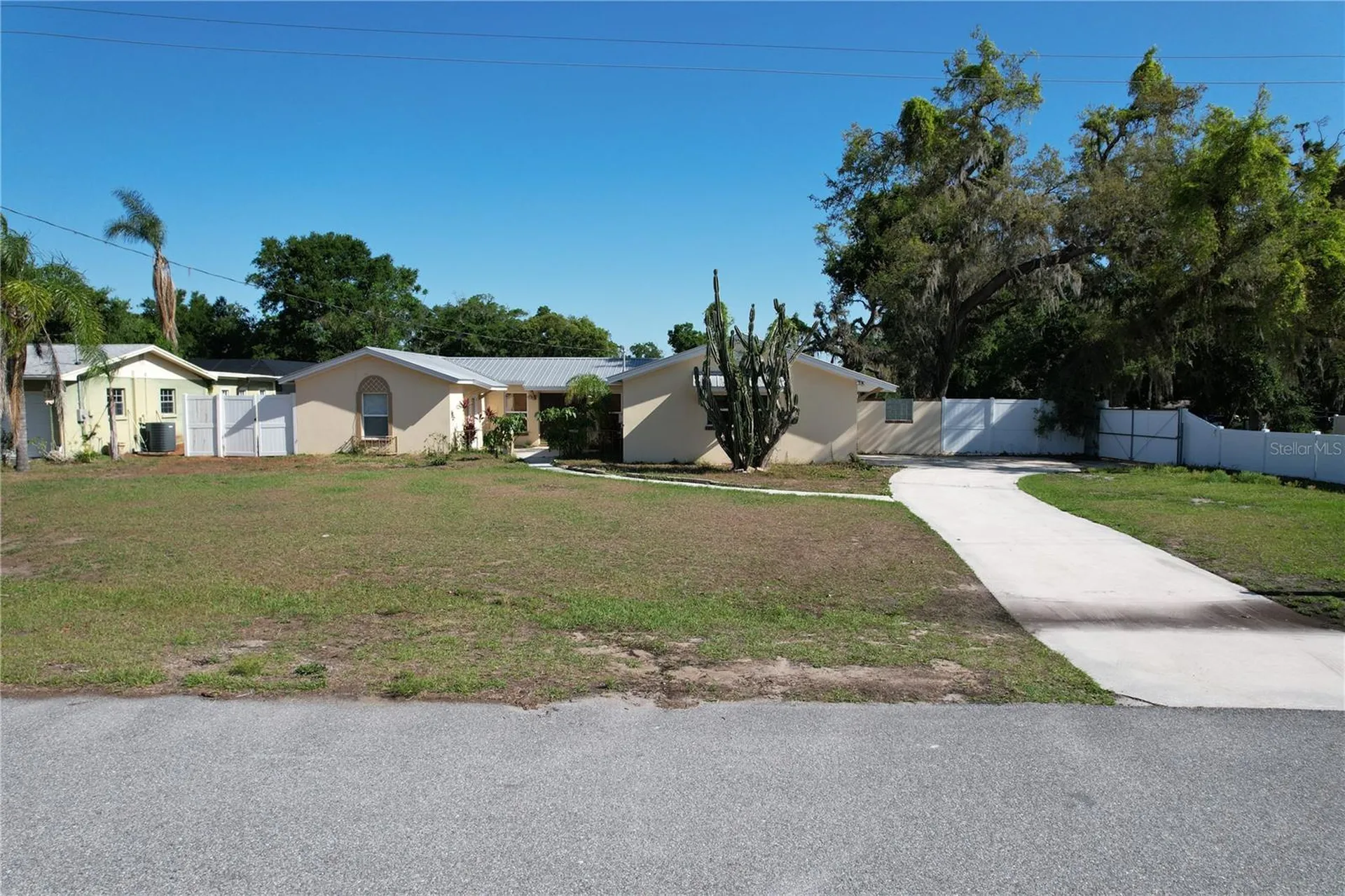 914 Homewood Drive Brandon FL 33511