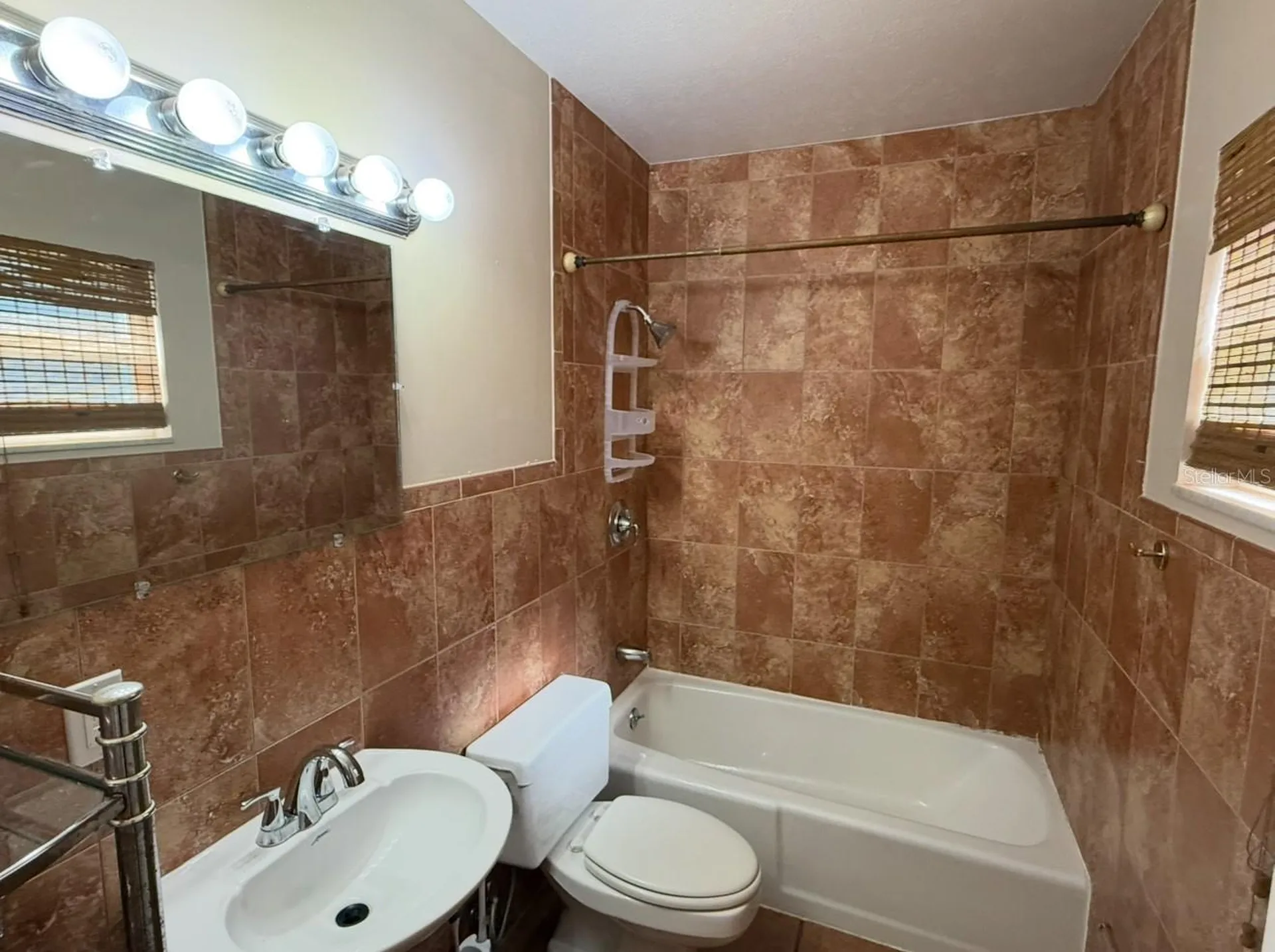 914 Homewood Drive Brandon FL 33511