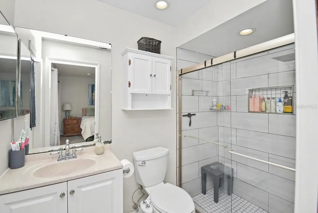 6456 Tarawa Drive Sarasota FL 34241