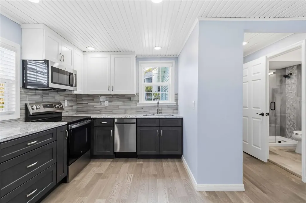 607 Manatee Avenue Ellenton FL 34222