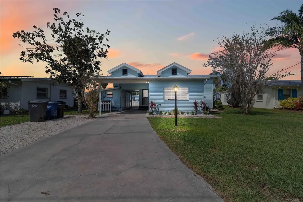 607 Manatee Avenue Ellenton FL 34222