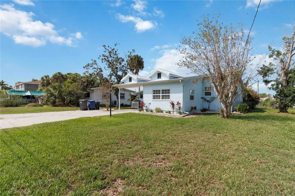 607 Manatee Avenue Ellenton FL 34222