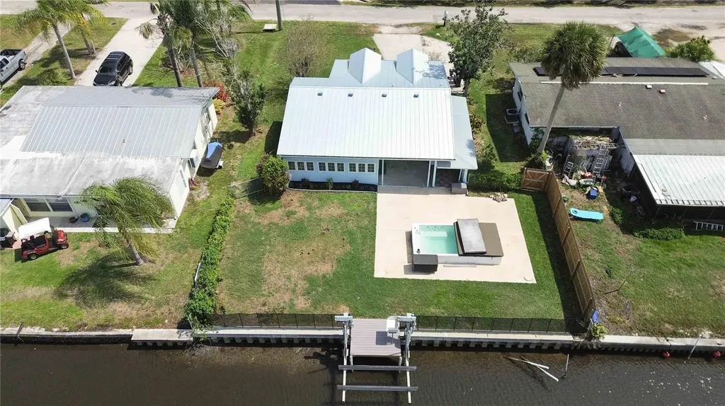 607 Manatee Avenue Ellenton FL 34222