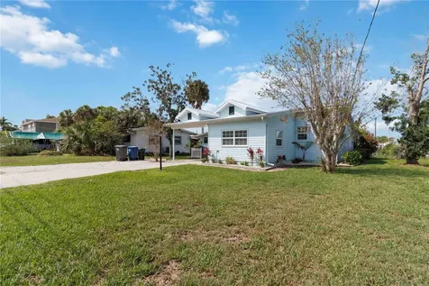 607 Manatee Avenue Ellenton FL 34222