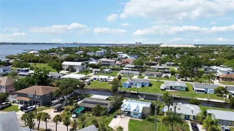 607 Manatee Avenue Ellenton FL 34222