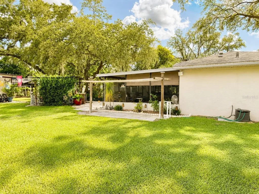 2309 Woodbend Circle New Port Richey FL 34655