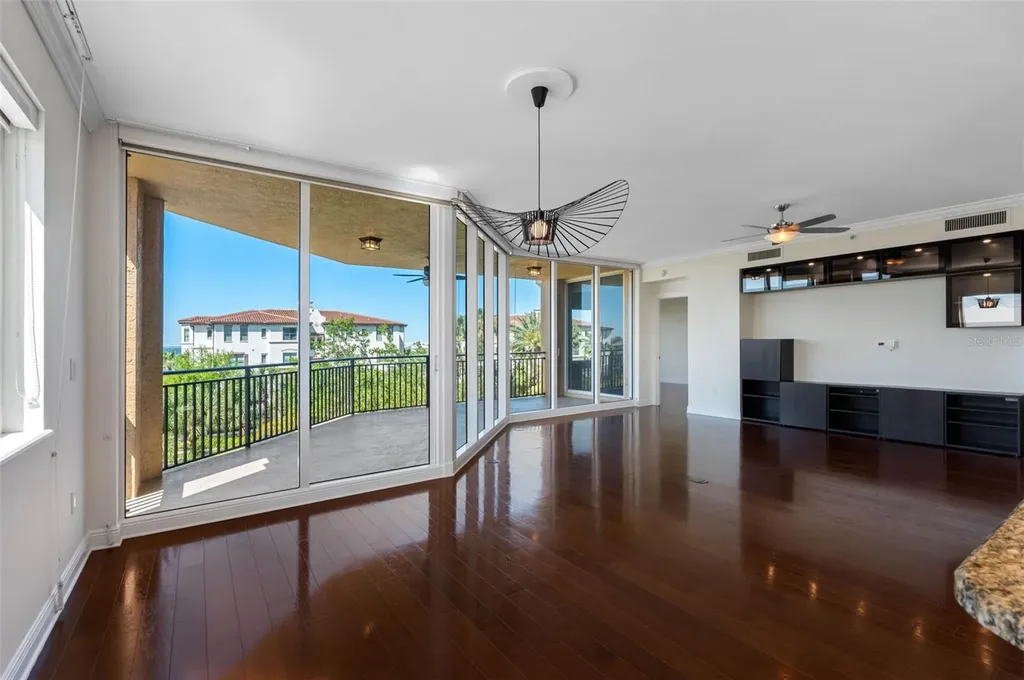 5823 Bowen Daniel Drive Tampa FL 33616