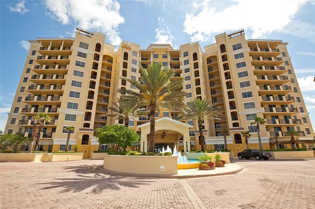 19 Avenue De La Mer Palm Coast FL 32137
