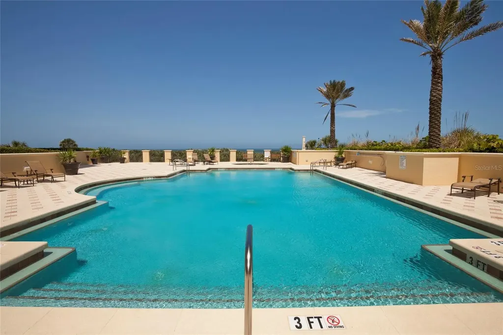 19 Avenue De La Mer Palm Coast FL 32137
