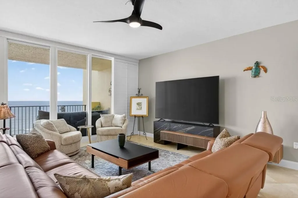 19 Avenue De La Mer Palm Coast FL 32137