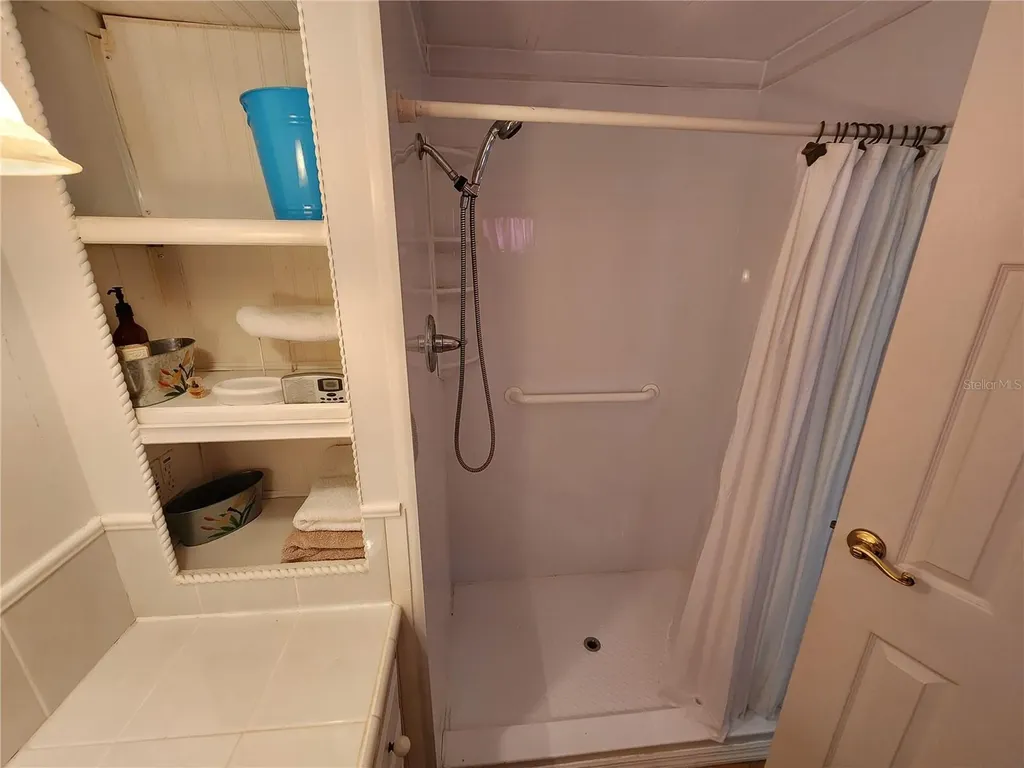 305 Batan Court Bradenton FL 34207