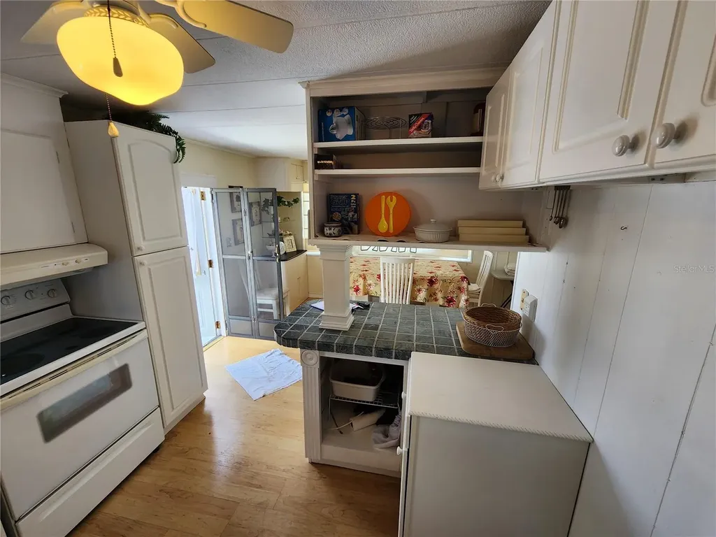 305 Batan Court Bradenton FL 34207