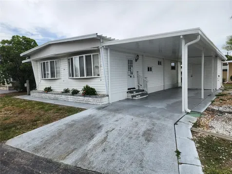 305 Batan Court Bradenton FL 34207