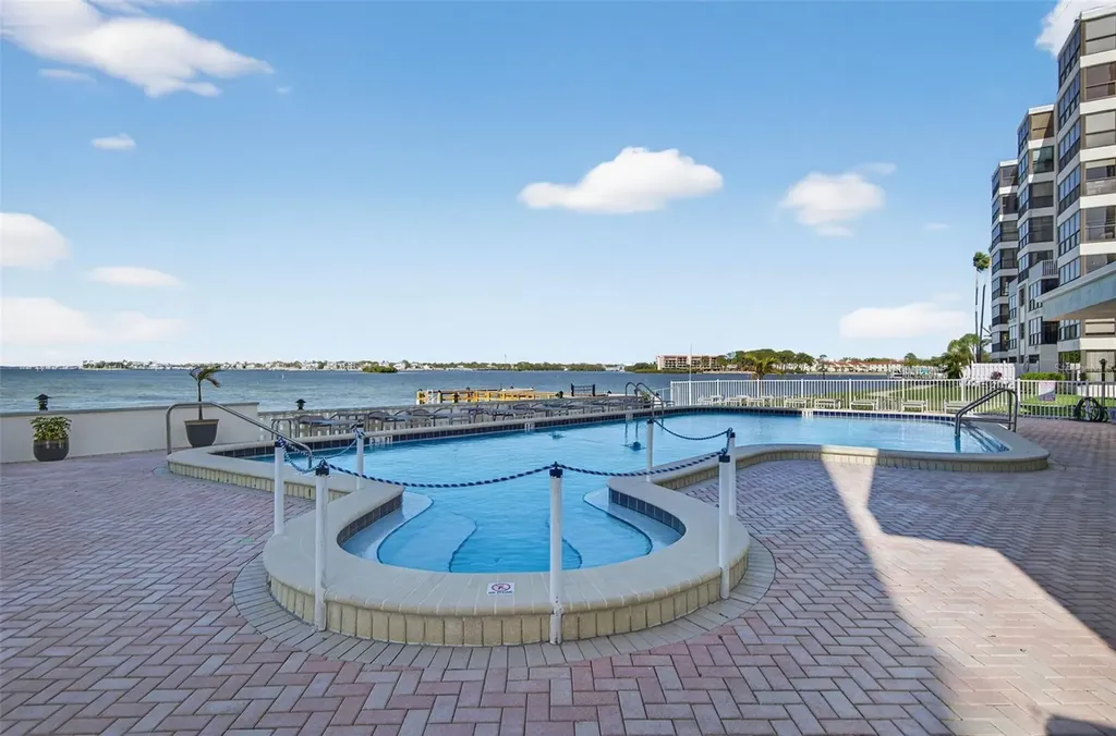300 Woodette Drive Dunedin FL 34698