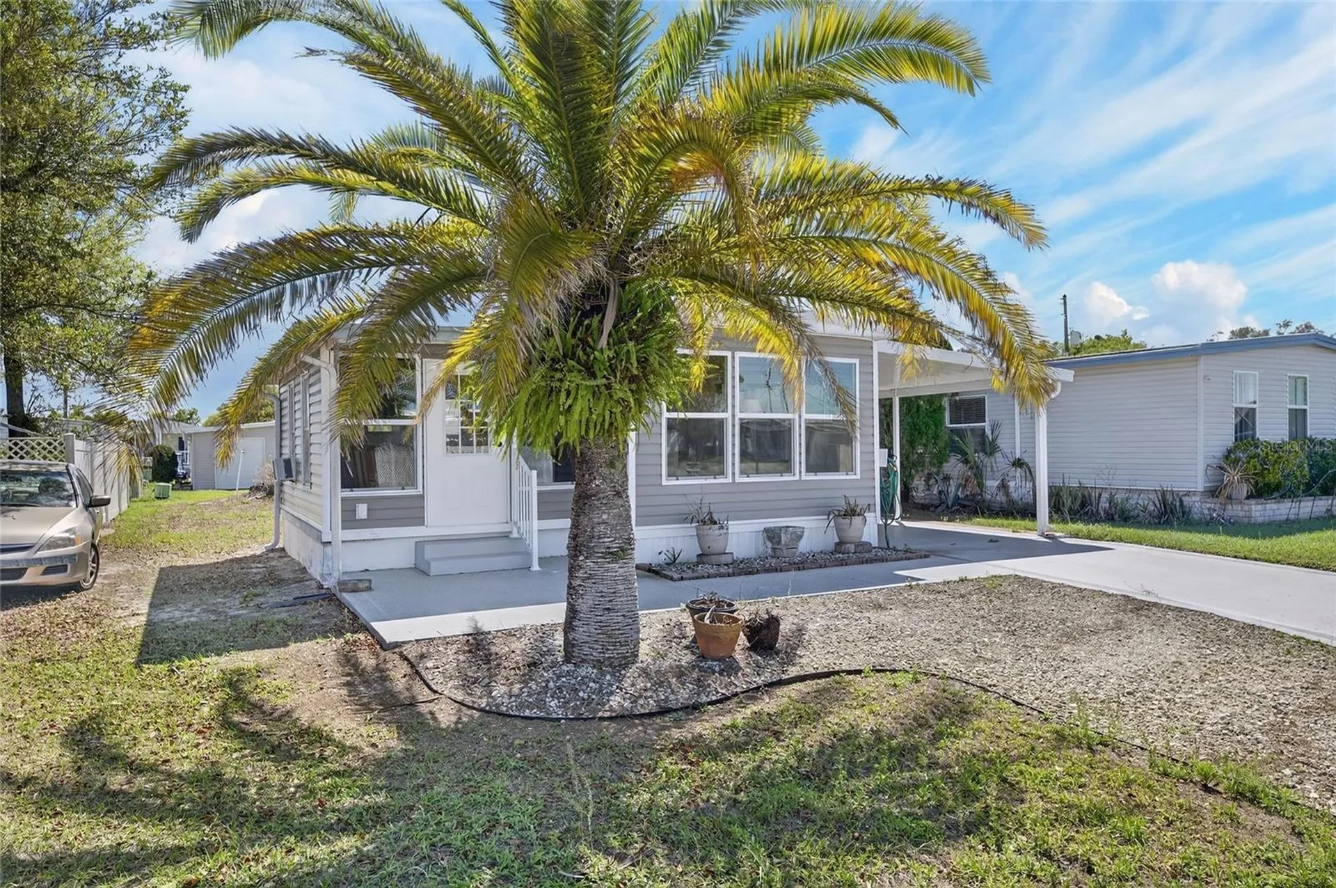 37036 8th Avenue Zephyrhills FL 33542