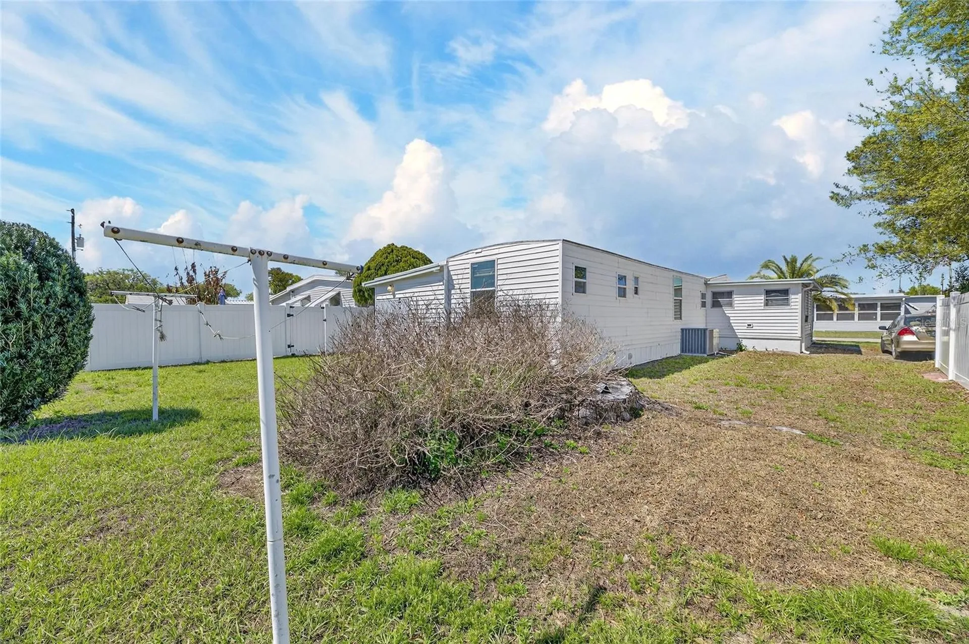 37036 8th Avenue Zephyrhills FL 33542