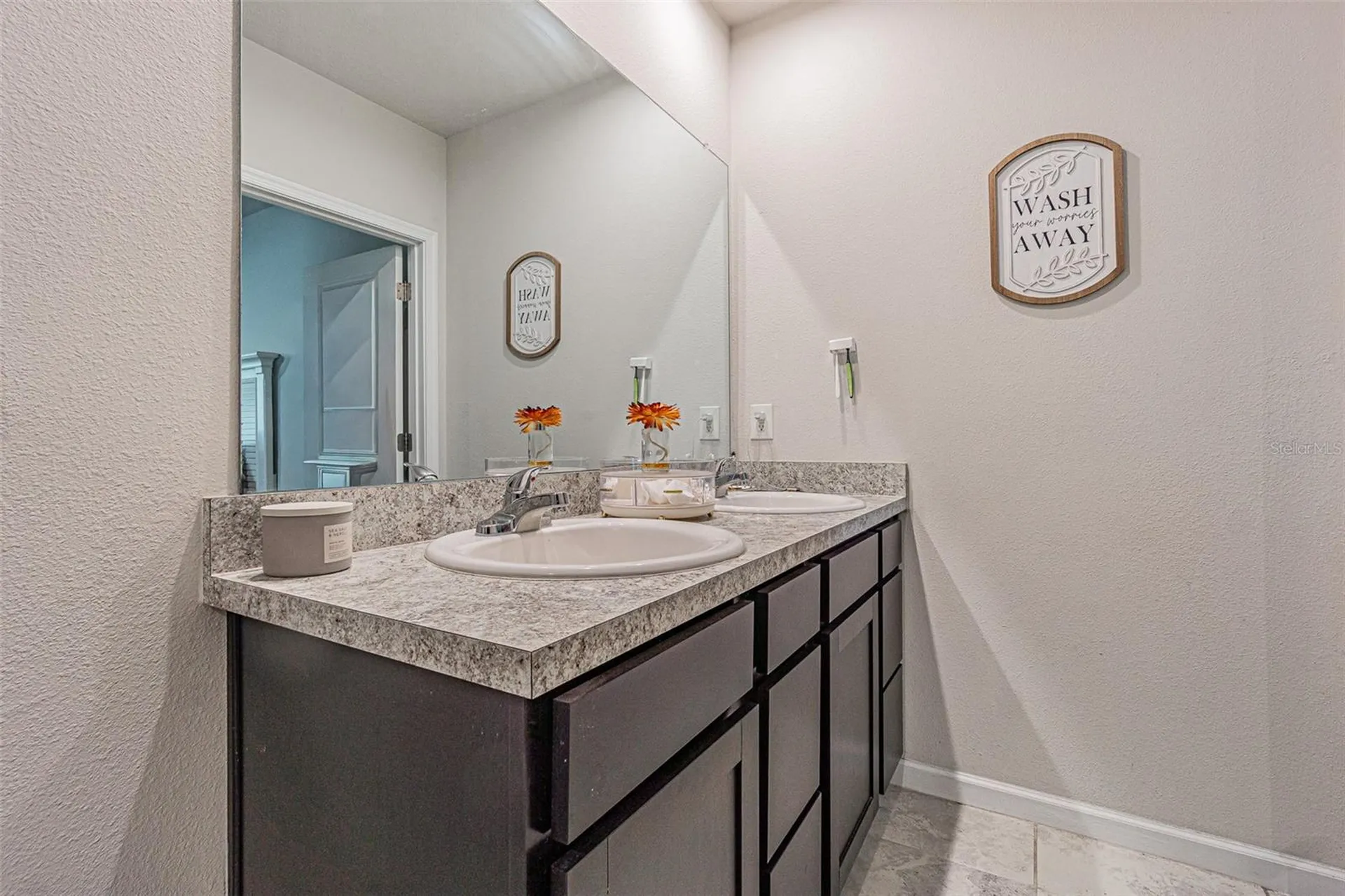 35045 Jomar Avenue Zephyrhills FL 33541