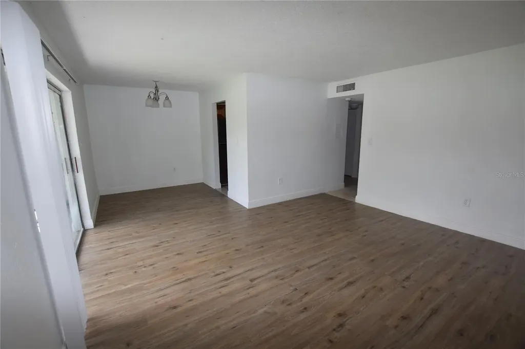 4703 S Texas Avenue Orlando FL 32839