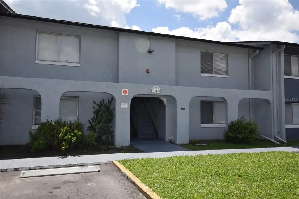 4703 S Texas Avenue Orlando FL 32839
