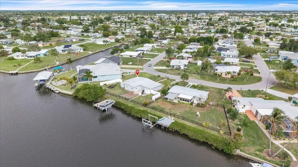 137 Poinsettia Circle NE Port Charlotte FL 33952