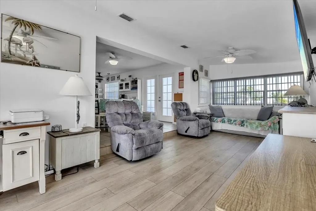 137 Poinsettia Circle NE Port Charlotte FL 33952