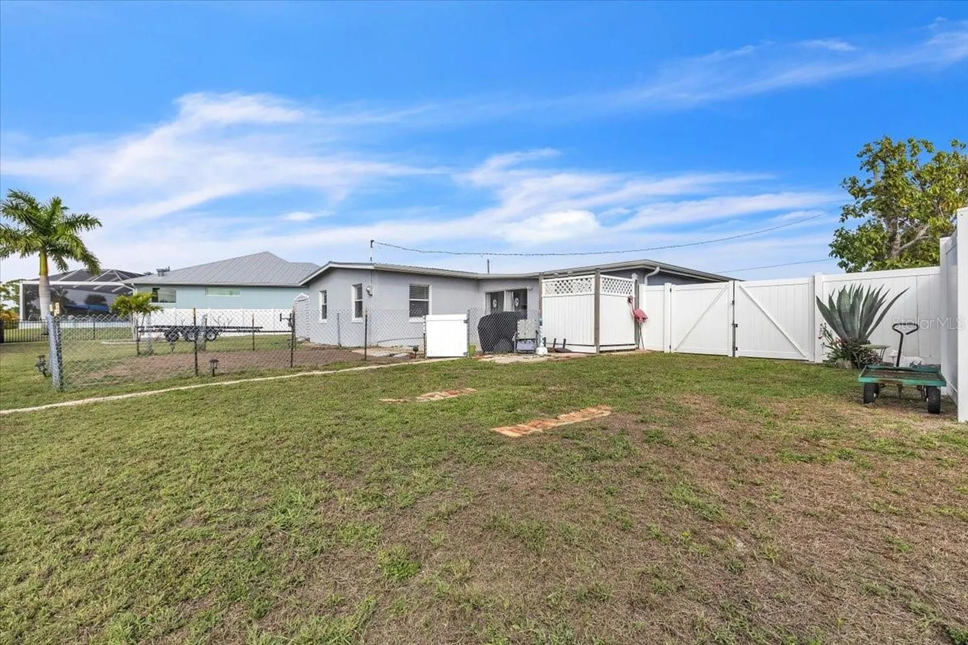 137 Poinsettia Circle NE Port Charlotte FL 33952