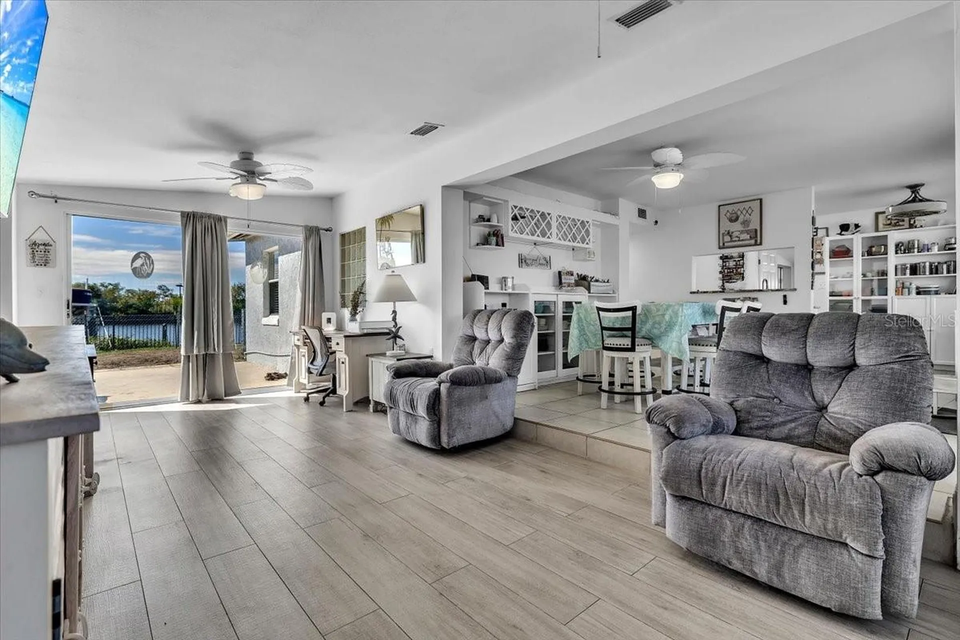 137 Poinsettia Circle NE Port Charlotte FL 33952