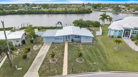 137 Poinsettia Circle NE Port Charlotte FL 33952