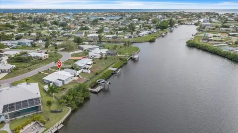 137 Poinsettia Circle NE Port Charlotte FL 33952