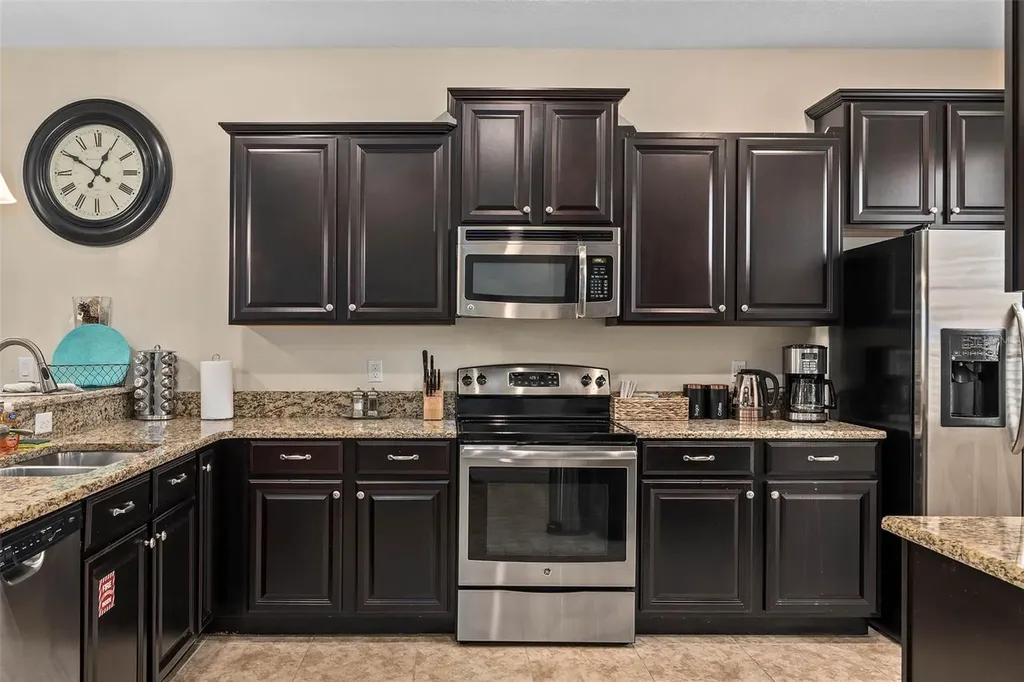 1476 Moon Valley Drive Davenport FL 33896