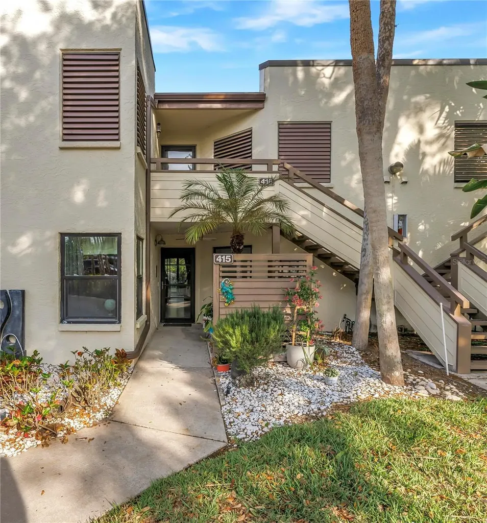 415 Spring Lakes Boulevard Bradenton FL 34210
