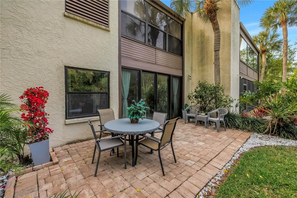 415 Spring Lakes Boulevard Bradenton FL 34210